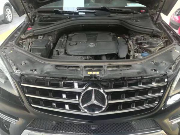 奔馳ML，350冷車啟動時異響